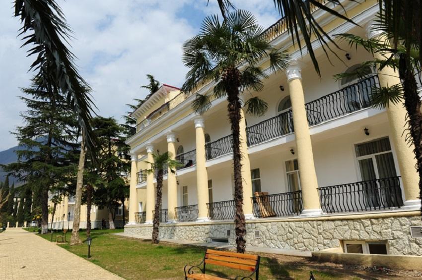 Lazurniy Bereg Hotel Gagra Ngoại thất bức ảnh