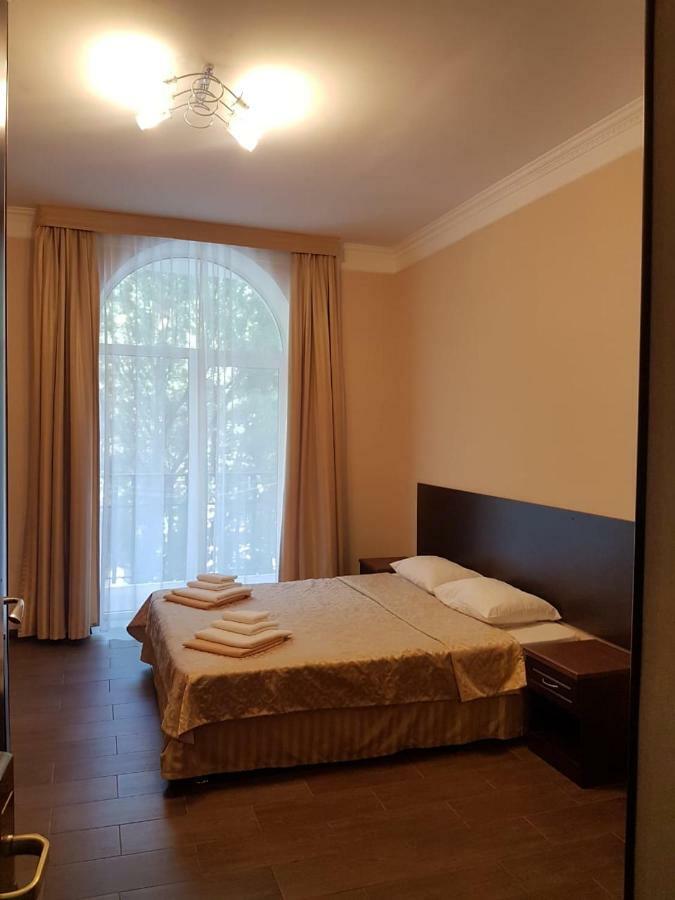 Lazurniy Bereg Hotel Gagra Ngoại thất bức ảnh