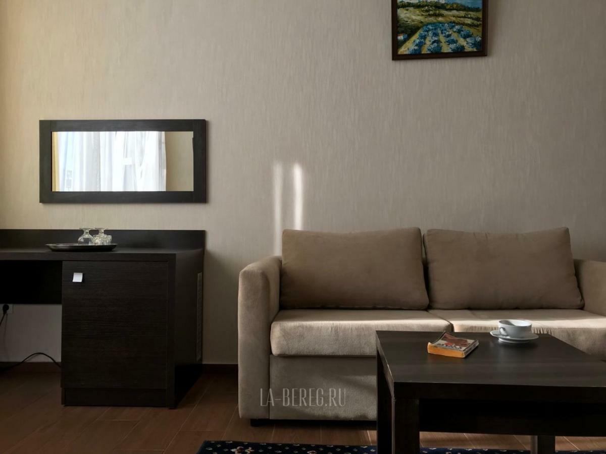 Lazurniy Bereg Hotel Gagra Ngoại thất bức ảnh